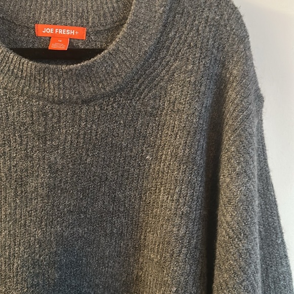 Joe Fresh Grey Knit Pullover Sweater (1X) - Picture 4 of 4